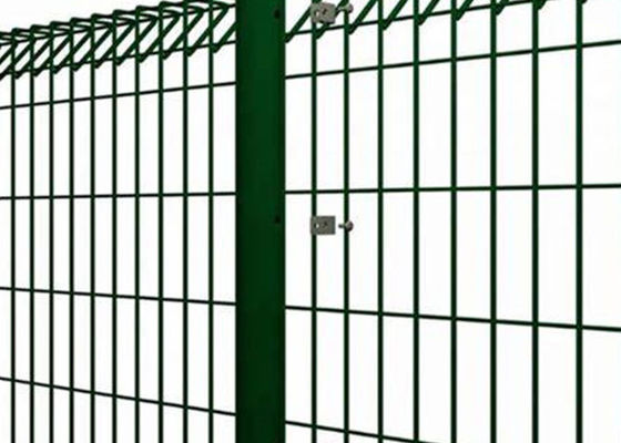 900 mm–2400 mm Trójkątne ogrodzenie rolowane Ogrodzenie z drutu metalowego ocynkowane powlekane