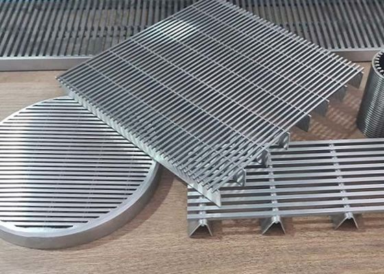 Architektoniczne dekoracyjne panele i cylindry z drutu klinowego do różnych projektów dekoracji budynków