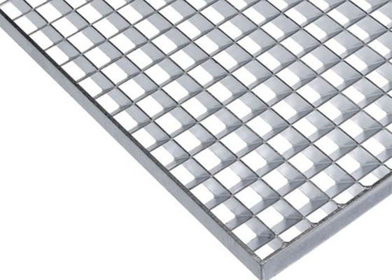 Kratka aluminiowa - lekka, o dużej nośności i wytrzymałości do dekoracji wnętrz i na zewnątrz