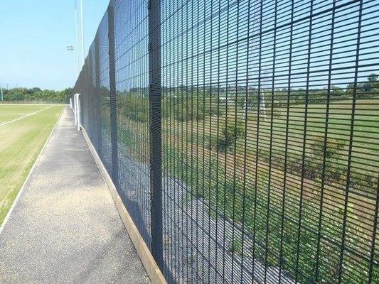2d 358 Ogrodzenie przeciw wspinaczce 4 mm podwójny drut poziomy i 6 mm drut pionowy