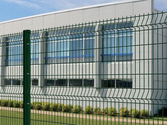 50×200 mm 4 mm zakrzywiony ogrodzenie z brzoskwiniowym słupem