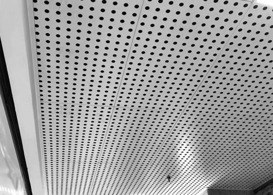 1.5mm grubość Aluminium Perforated Metal Ceiling Monolityczny wygląd do modernizacji