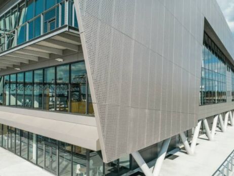 Galwanizowana przewiercona stalowa siatka drutowa odporna na rdzew trwały materiał idealny do kontroli wentylacji i budowy